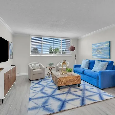 Blue Oasis 2Br Condo By The Beach